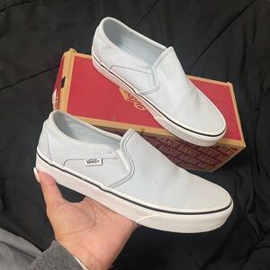 Vans slip on
